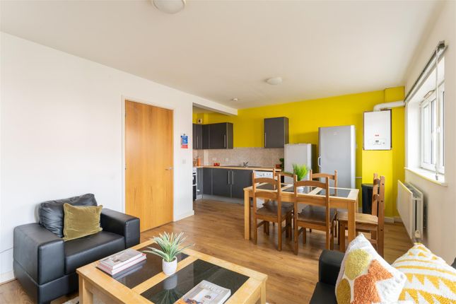 F1 4, 1, Monday Crescent, Newcastle Upon Tyne photo 3