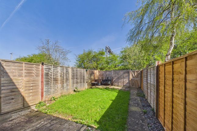 42, Stratfield Way, Kettering photo 4
