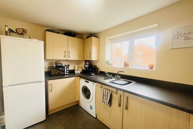 Flat to rent in Canon Lane, Rugeley
