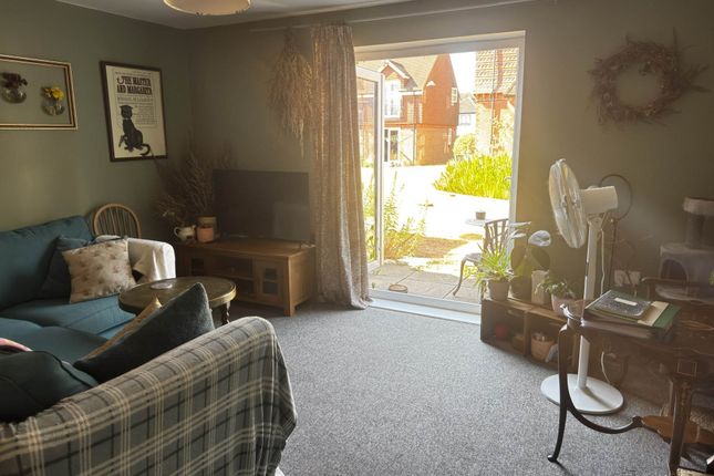 9, Nelson Court, Chichester photo 4