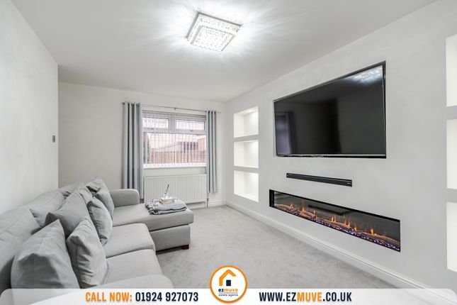 15 Plover Drive, Batley photo 3