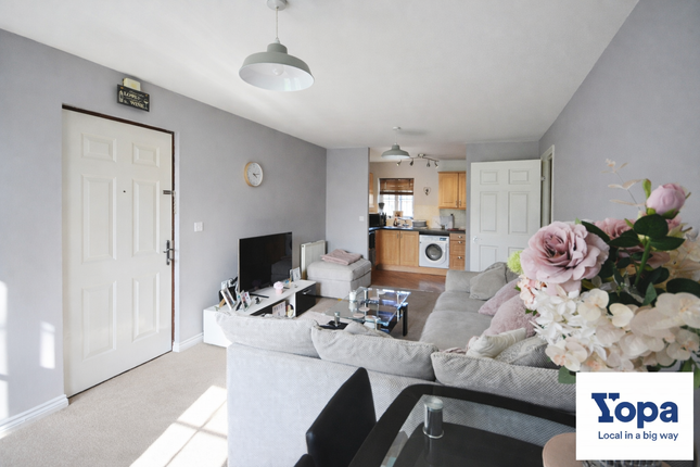 6 John Rix House, St. Johns Road, Arlesey photo 3