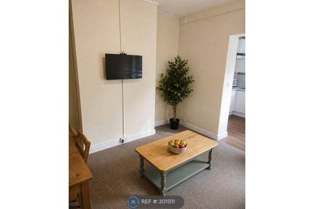 Montague Terrace, Lincoln photo 4
