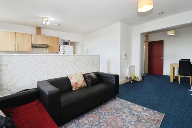 78B,, Lodge Causeway, Bristol photo 4