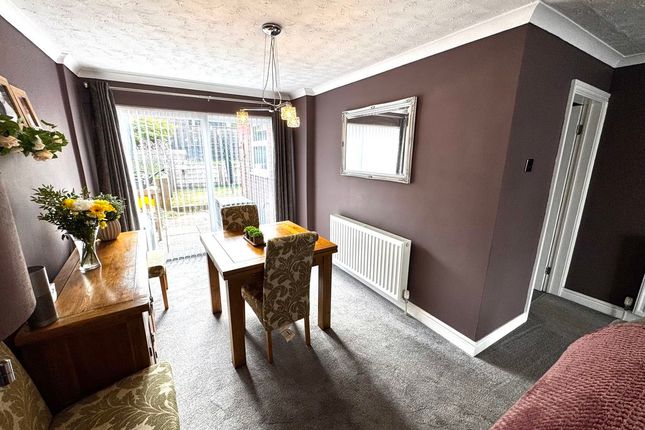 13, Berwyn Way, Nuneaton photo 3