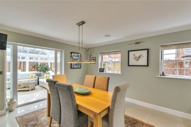 4, Dove Meadow, Baschurch photo 3