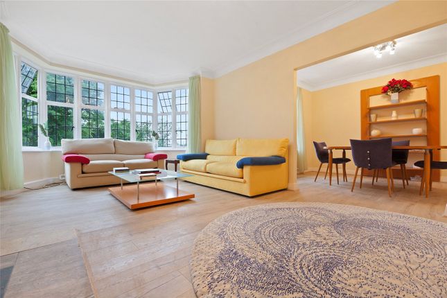 82, Highlands Heath, London photo 2