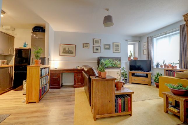 1, Miles Court, Wingham photo 2