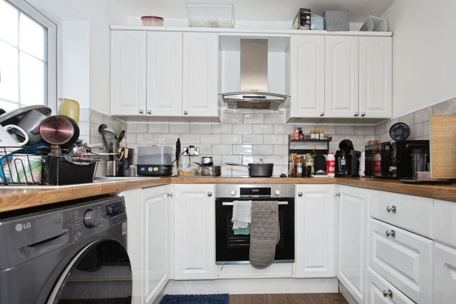 24, Harebell Close, Cambridge photo 3