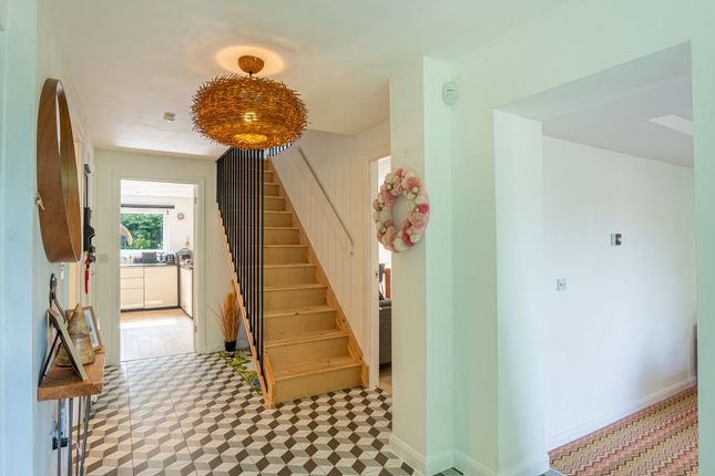 176 Stonelaw Road, Glasgow photo 4
