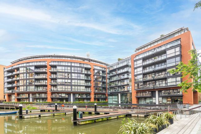 Thumbnail Flat to rent in Grosvenor Waterside, Pimlico, London