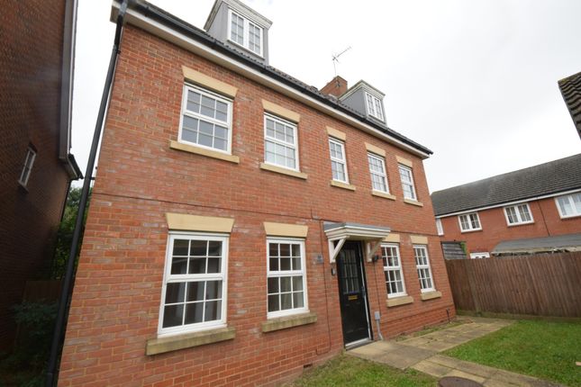 Thumbnail Terraced house to rent in The Runway, Hatfield