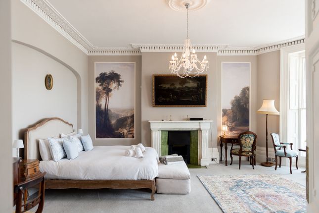 Studio flat on 117-118 Marine Parade, Brighton, £1,600/mo