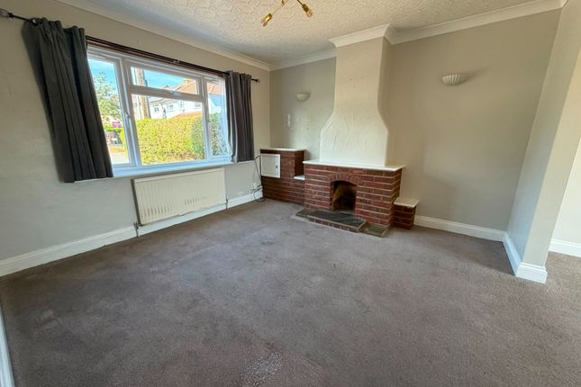 18, Aubrey Avenue, St. Albans photo 2