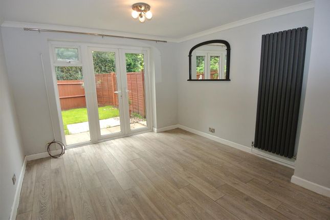 67, Larksfield, Englefield Green photo 2
