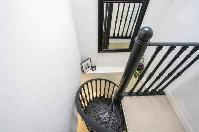 Flat for sale in Ware Park, Ware