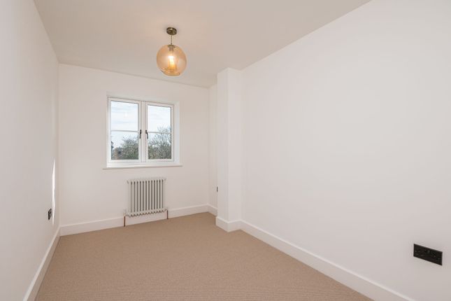 Town house for sale in Elmsleigh Drive, Leigh On Sea