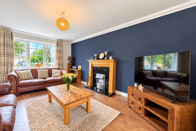 12, Willow Place, Lanark photo 3