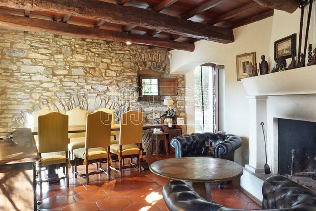 Country house for sale in Via Celso 29 Fosdinovo, Massa And Carrara, Tuscany, Italy