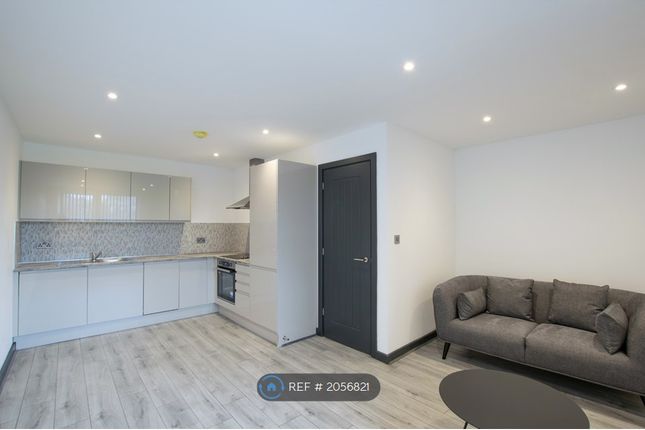 Thumbnail Flat to rent in Trinity Apartments, Leeds