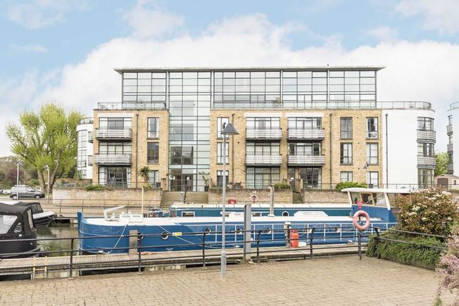 Thumbnail Flat for sale in Point Wharf Lane, Brentford