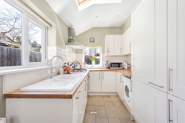 75, Whitton Dene, Hounslow photo 3