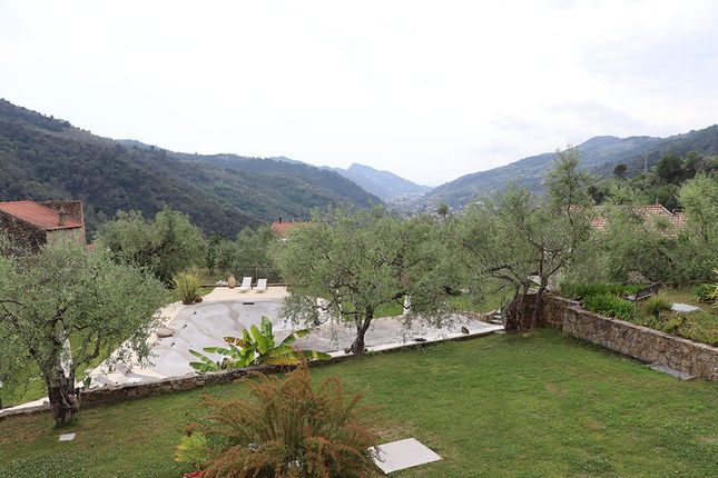 Villa for sale in Via Roma, Dolceacqua, It