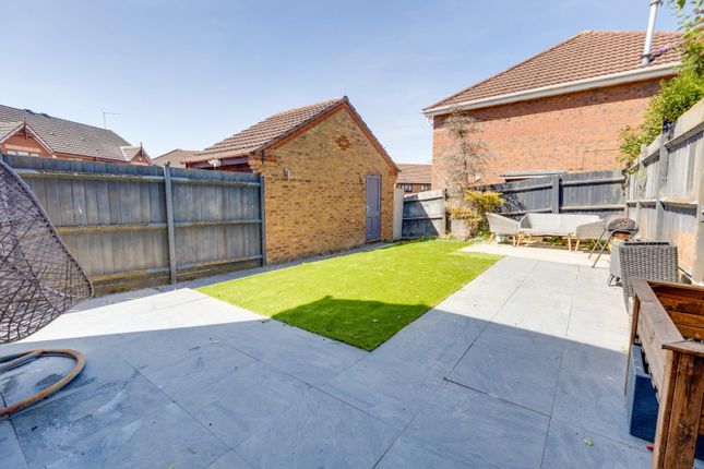 26, Harcourt Way, Northampton photo 4