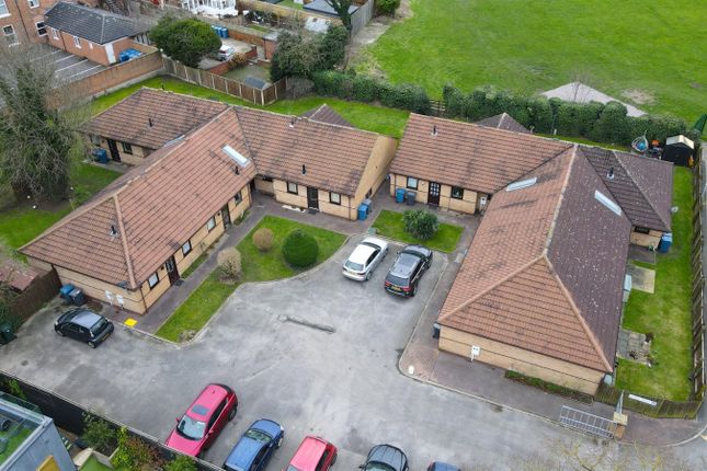 5 Beaver Green,, Little Bounds, Nottingham photo 2