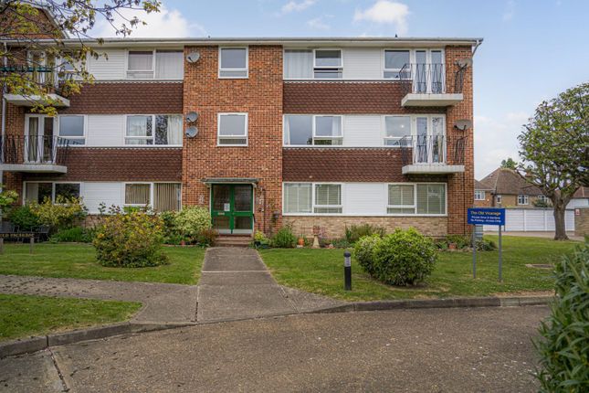 2 bed flat for sale in Maugham Court, Whitstable CT5