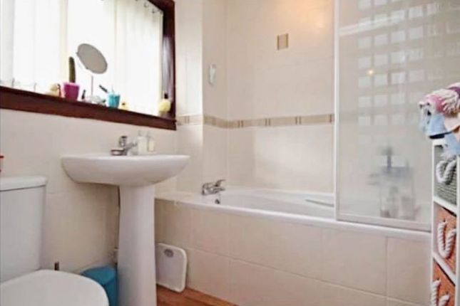 35, Dunlop Terrace, Maybole photo 5
