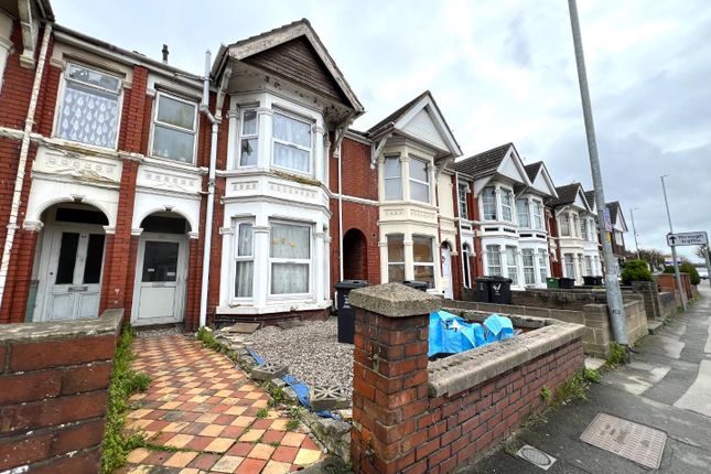 Thumbnail Terraced house for sale in County Road, Swindon