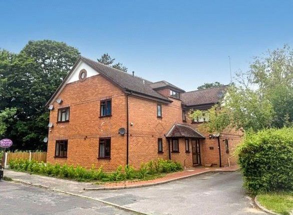 Flat 6, St. Catherines Court, 83, Eastwood Road, Guildford photo 2