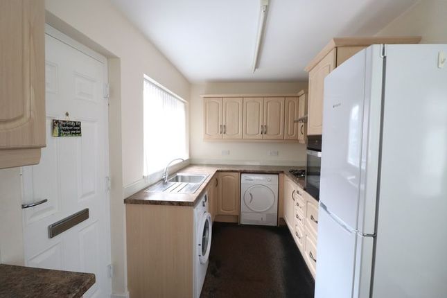 94, Gleneagles Crescent, Stoke-On-Trent photo 3