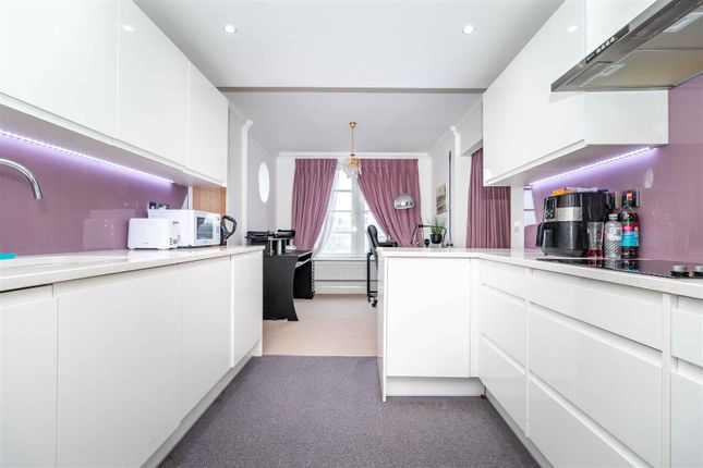 Apartment 34, Warnes, Steyne Gardens, Worthing photo 2