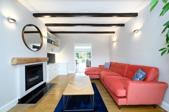 5, Beech Close, Hersham photo 2