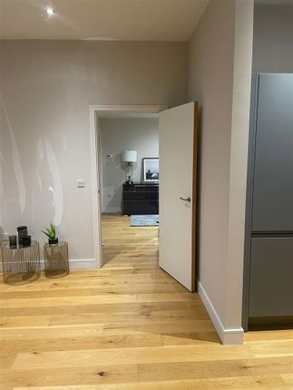 Flat for sale in Low Lane, Horsforth, Leeds