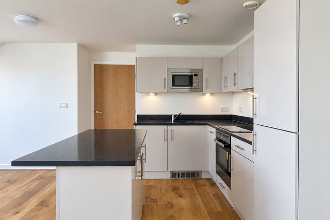Flat Flat 23, 35, Park Lodge Avenue, West Drayton photo 3