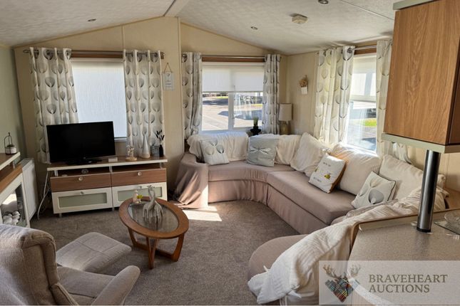 Park Home, Ayr photo 3