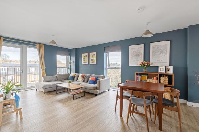 Lambourne House-10.Jpg