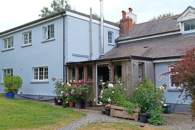 Thumbnail Cottage for sale in Heol Ddu, Ammanford, Carmarthenshire