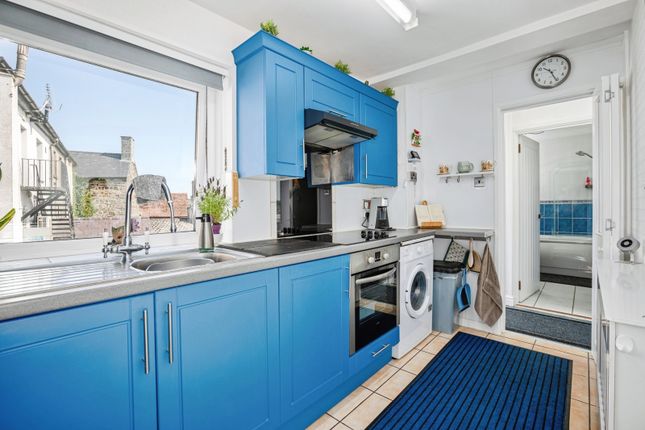 Flat 5, 3-4,, St. Mary Street, Ceredigion photo 4