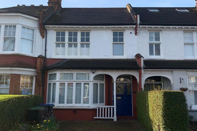Flat for sale in Woodberry Avenue, Winchmore Hill