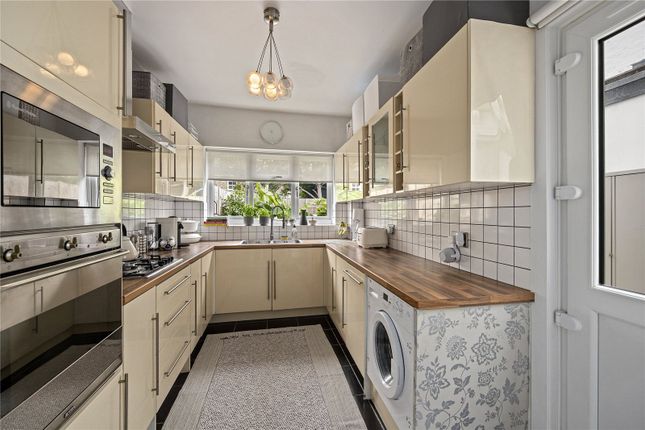 30, Windsor Road, Surrey photo 4