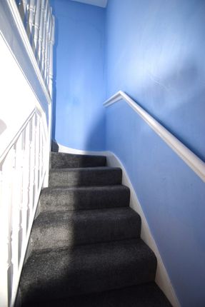 field way, dagenham photo 5