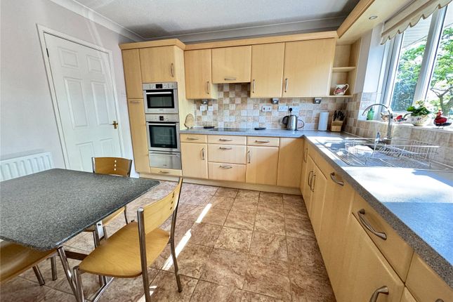1, Merlewood Court, New Milton photo 3
