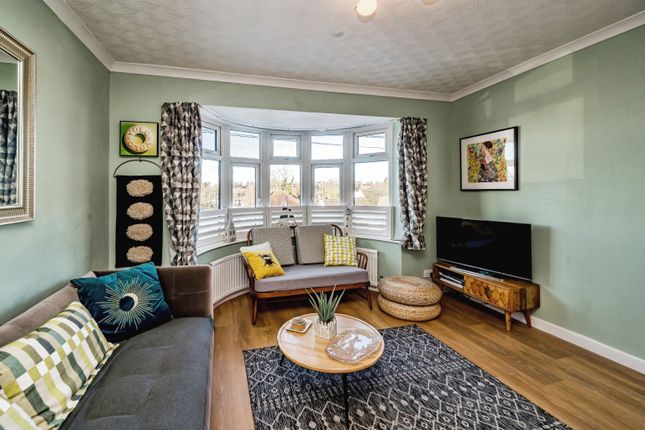 26, West Drive, High Wycombe photo 4