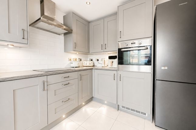 5, Fir Grove, Tattenhall photo 4