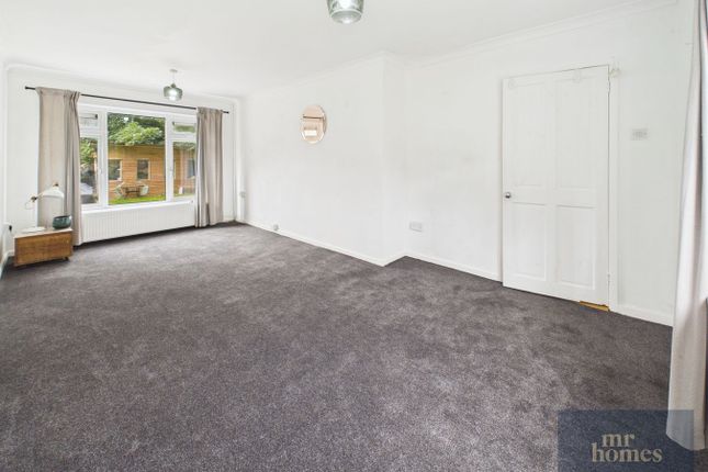 8, Fielding Close, Cardiff photo 2