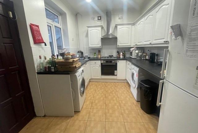 Standish Road, Fallowfield photo 3